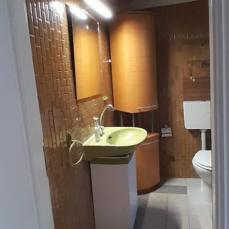 Nondis House Semesterbostad