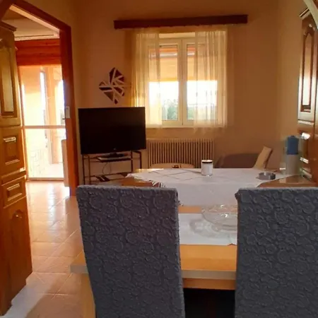 Nondis House Semesterbostad