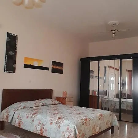Nondis House *